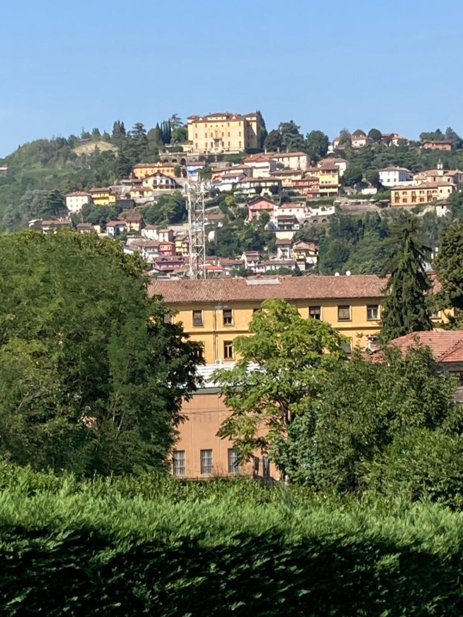 Casa Finestre Bianche Leilighet Canelli Eksteriør bilde